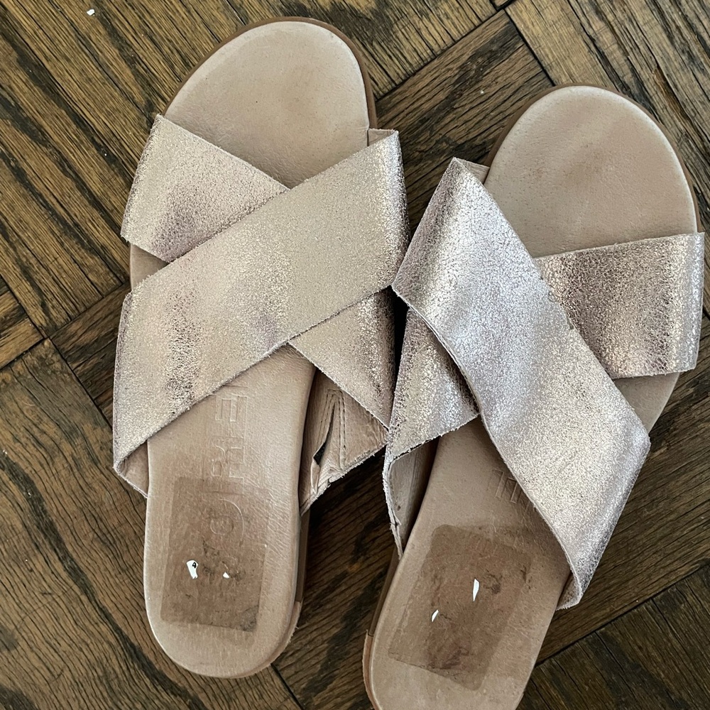 Sorel Rose Gold Gemma Sandals